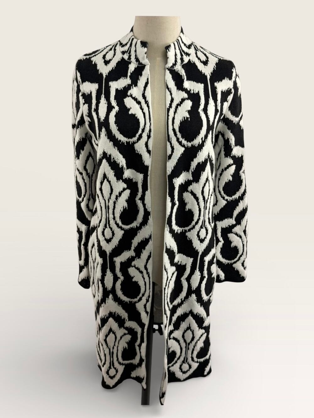 NWT Chicos Contrast Jacquard Open Cardigan, Size 0 (XS/2)